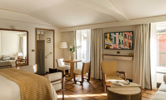 Напівлюкси