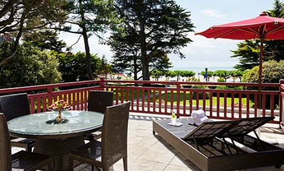 Суперлюкс з терасою та видом на море