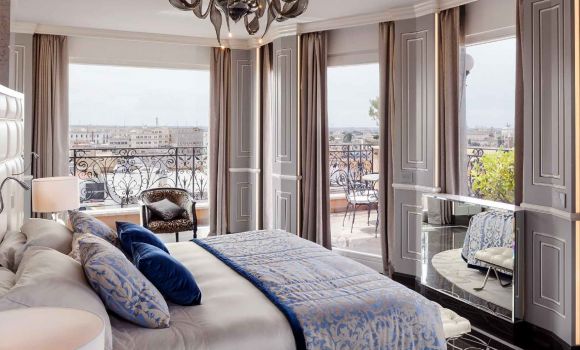 Розкішна квартира в римському пентхаусі