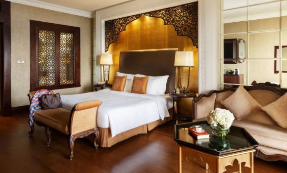 Deluxe King Arabian Sea View