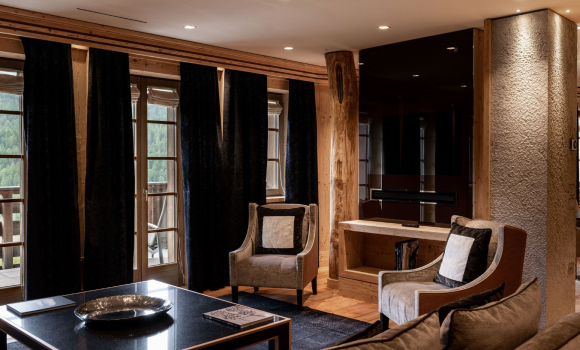 Signature Dolomites Suite