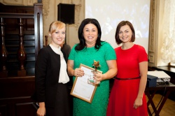 Керзнер міжнародних партнерів та апос; нагорода