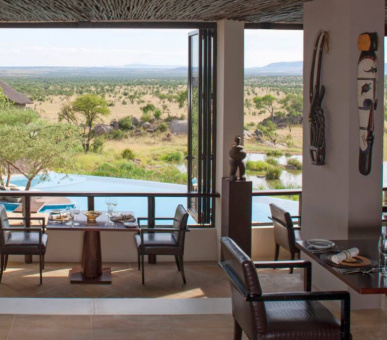 Фото Four Seasons Safari Lodge (Танзания, Национальный парк Серенгети) 33