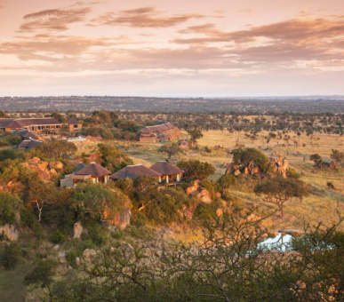 Фото Four Seasons Safari Lodge (Танзания, Национальный парк Серенгети) 23