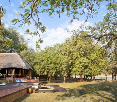 Картинка Luangwa River Lodge (Замбия, Национальный парк Южная Луангва) 14 Фото Luangwa River Lodge (Замбия, Национальный парк Южная Луангва) 14