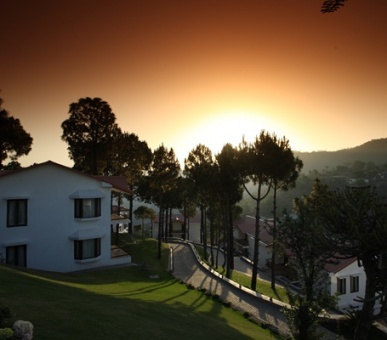 Фото Moksha Himalaya Spa Resort (Индия, Гималаи) 5