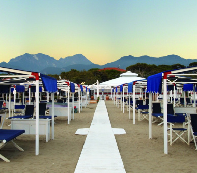 Фото Augustus (Италия, Форте дей Марми) 5