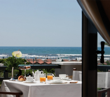 Картинка Byron (Италия, Форте дей Марми) 24 Фото Byron (Италия, Форте дей Марми) 24