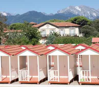 Картинка Byron (Италия, Форте дей Марми) 9 Фото Byron (Италия, Форте дей Марми) 9