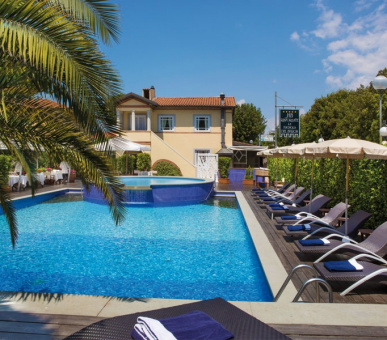 Картинка Byron (Италия, Форте дей Марми) 3 Фото Byron (Италия, Форте дей Марми) 3