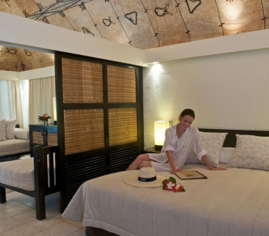 Фото Castaway Island Resort 8