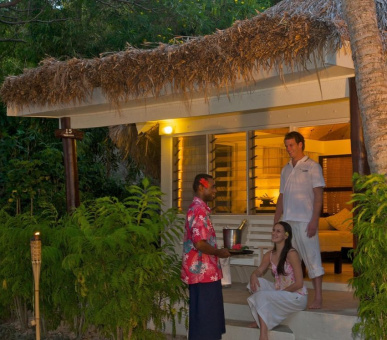 Фото Castaway Island Resort 19