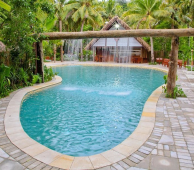 Фото Castaway Island Resort 16