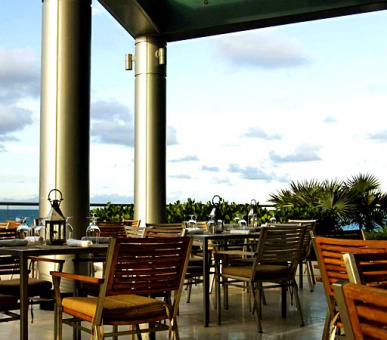 Фото One Bal Harbour Resort  15