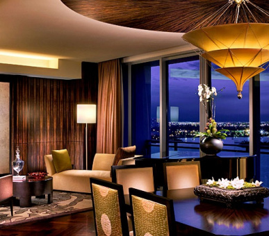 Фото One Bal Harbour Resort  37