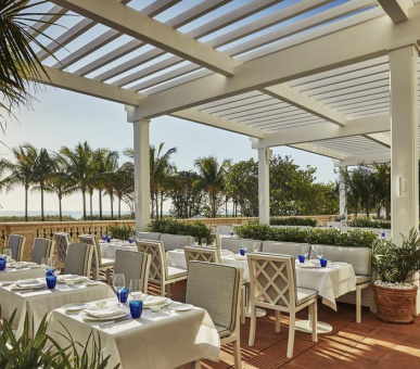 Фото Four Seasons Hotel at he Surf Club 14