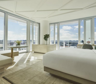 Фото Four Seasons Hotel at he Surf Club 8