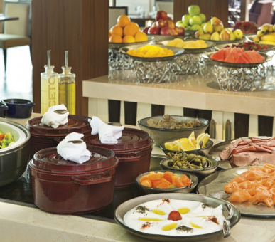 Картинка The Ritz Carlton Abu Dhabi Grand Canal (ОАЭ, Абу-Даби) 28 Фото The Ritz Carlton Abu Dhabi Grand Canal (ОАЭ, Абу-Даби) 28