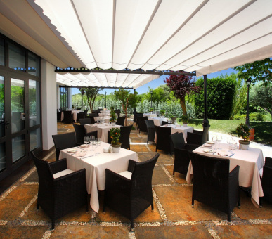 Фото La Bobadilla (Испания, Гранада) 12