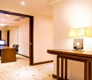 Картинка Royal Halong Hotel (Вьетнам, Залив Халонг) 29 Фото Royal Halong Hotel (Вьетнам, Залив Халонг) 29