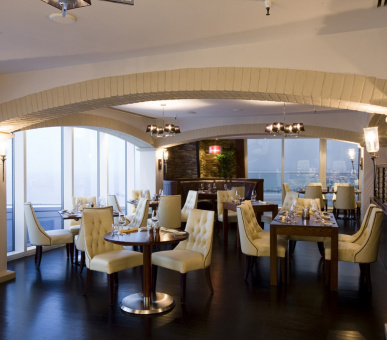 Фото Jumeirah Beach Hotel (Дубаи, Джумейра) 30