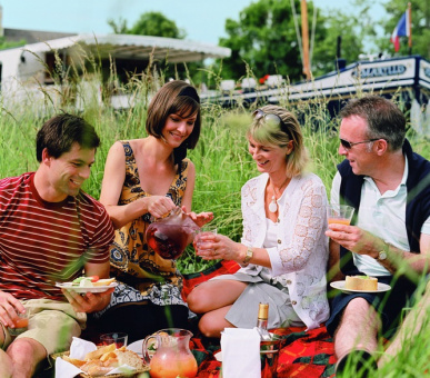 Картинка Belmonde Afloat in France | Бургундия, Франция (Круизы, Речные круизы) 17 Фото Belmonde Afloat in France | Бургундия, Франция (Круизы, Речные круизы) 17