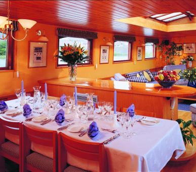 Картинка Belmonde Afloat in France | Бургундия, Франция (Круизы, Речные круизы) 35 Фото Belmonde Afloat in France | Бургундия, Франция (Круизы, Речные круизы) 35