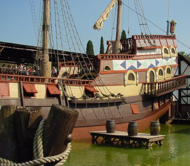 Фото Gardaland (Озеро Гарда, Парки развлечений) 26