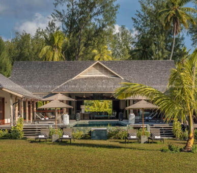 Фото Four Seasons Resort Seychelles at Desroches Island 6