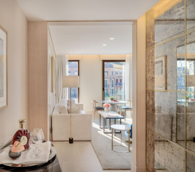 Картинка The One 11 Фото The One 11