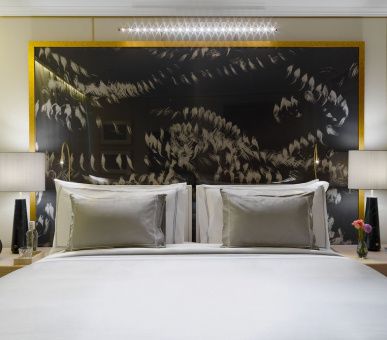 Картинка The One 35 Фото The One 35