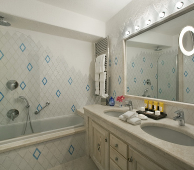 Фото Romazzino (Италия, о. Сардиния - Изумрудный берег) 28