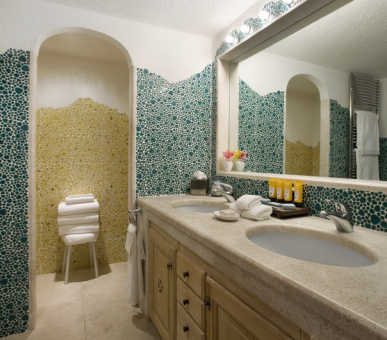 Фото Romazzino (Италия, о. Сардиния - Изумрудный берег) 30