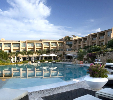 L’Ea Bianca Luxury Resort