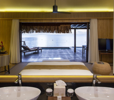 Фото Hilton Bora Bora Nui Resort  20