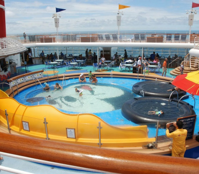 Картинка Лайнер Disney Wonder (Круизы, Disney Cruise Line) 4 Фото Лайнер Disney Wonder (Круизы, Disney Cruise Line) 4