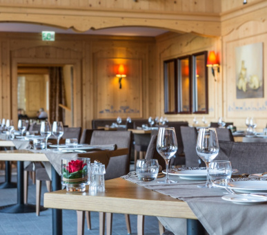 Фото Chalet Royalp Hotel  54