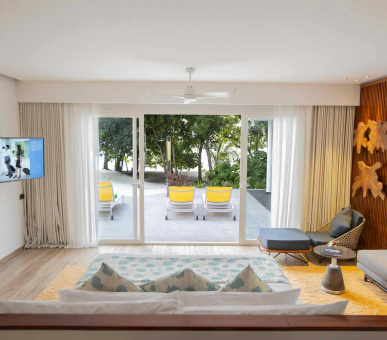 Фото Emerald Maldives Resort 5