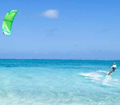 Фото Emerald Maldives Resort 42