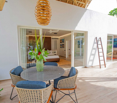 Фото Emerald Maldives Resort 15