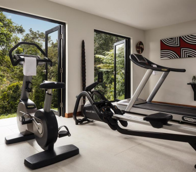 Картинка One 76 Фото One 76