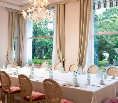 Картинка Palace Hotel Villa Cortine (Италия, Озеро Гарда) 35 Фото Palace Hotel Villa Cortine (Италия, Озеро Гарда) 35