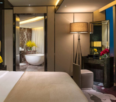 Фото Four Seasons Hotel Guangzhou (Китай, Гуанчжоу) 24