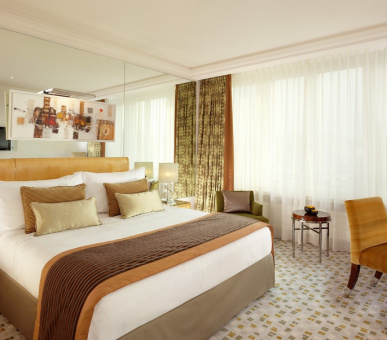 Фото Mandarin Oriental Hotel Du Rhone (Швейцария, Женева) 1