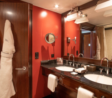 Фото La Reserve Geneve Hotel, Spa 40