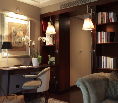 Фото La Reserve Geneve Hotel, Spa 43