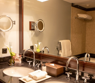 Фото La Reserve Geneve Hotel, Spa 3