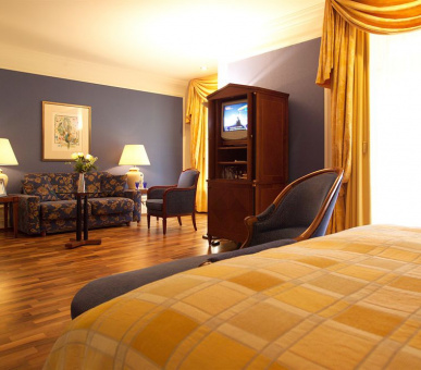 Фото Victoria-Jungfrau Grand Hotel  10