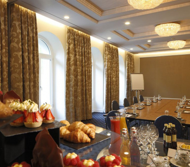 Фото Victoria-Jungfrau Grand Hotel  47