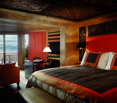 Фото LeCrans Hotel  15